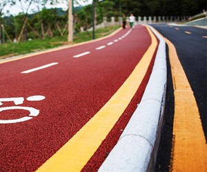 彩色防滑路面——明明有實(shí)力，卻一不小心靠了顏值