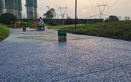 彩鳳新材料冷補料施工延長(cháng)修補年限